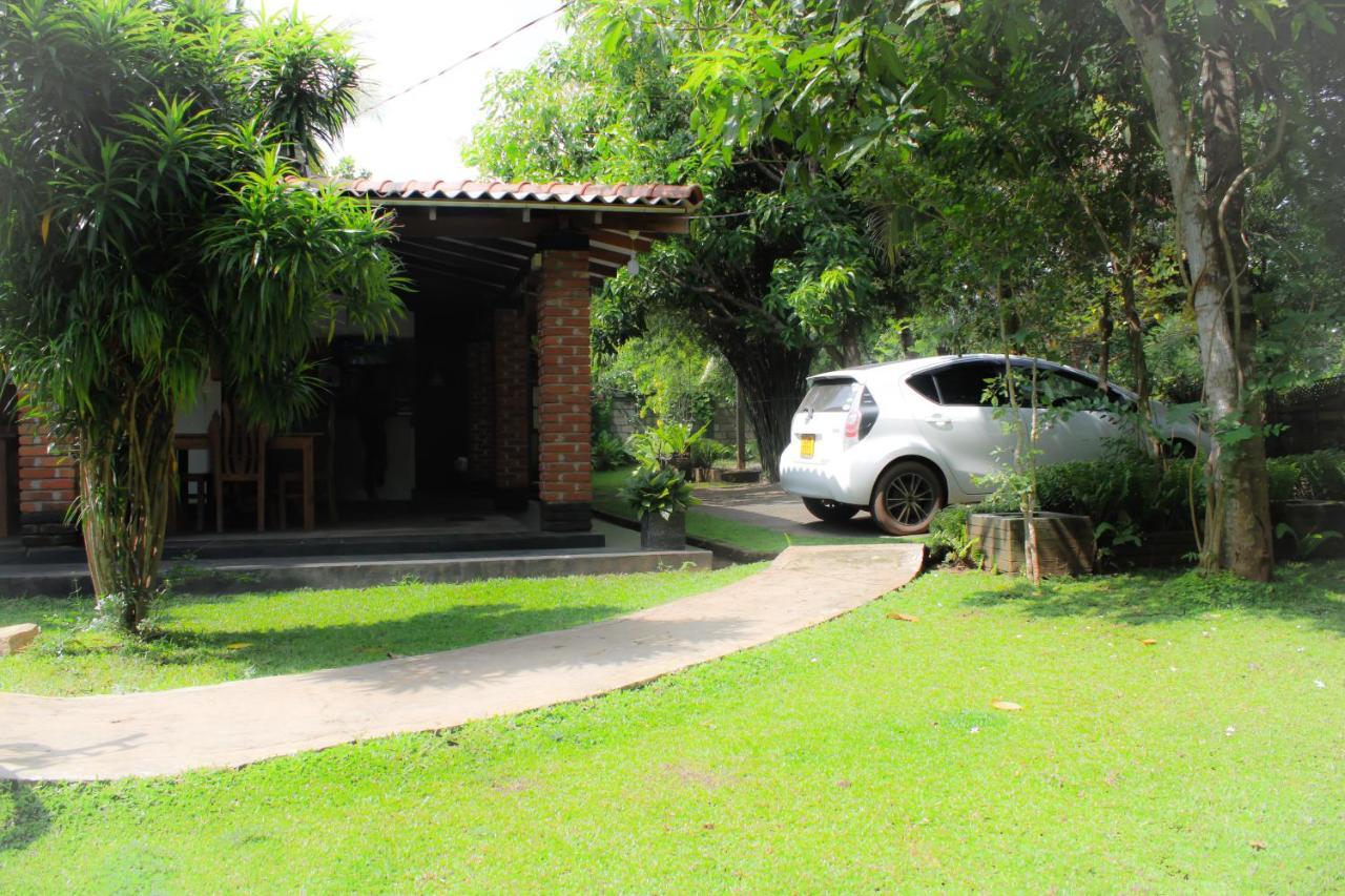 Green Cottage Anurâdhapura Extérieur photo